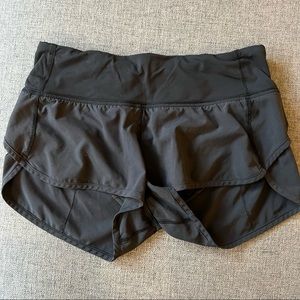lululemon - speed short - black - 6